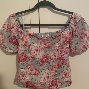 Wayf short sleeve floral smocked top. Great condition.